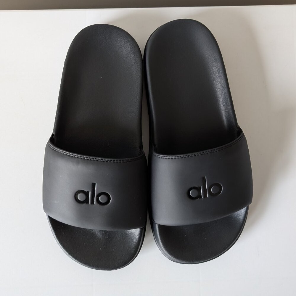 Alo Yoga It Slide, Black, Size 7 - Picture 6 of 11